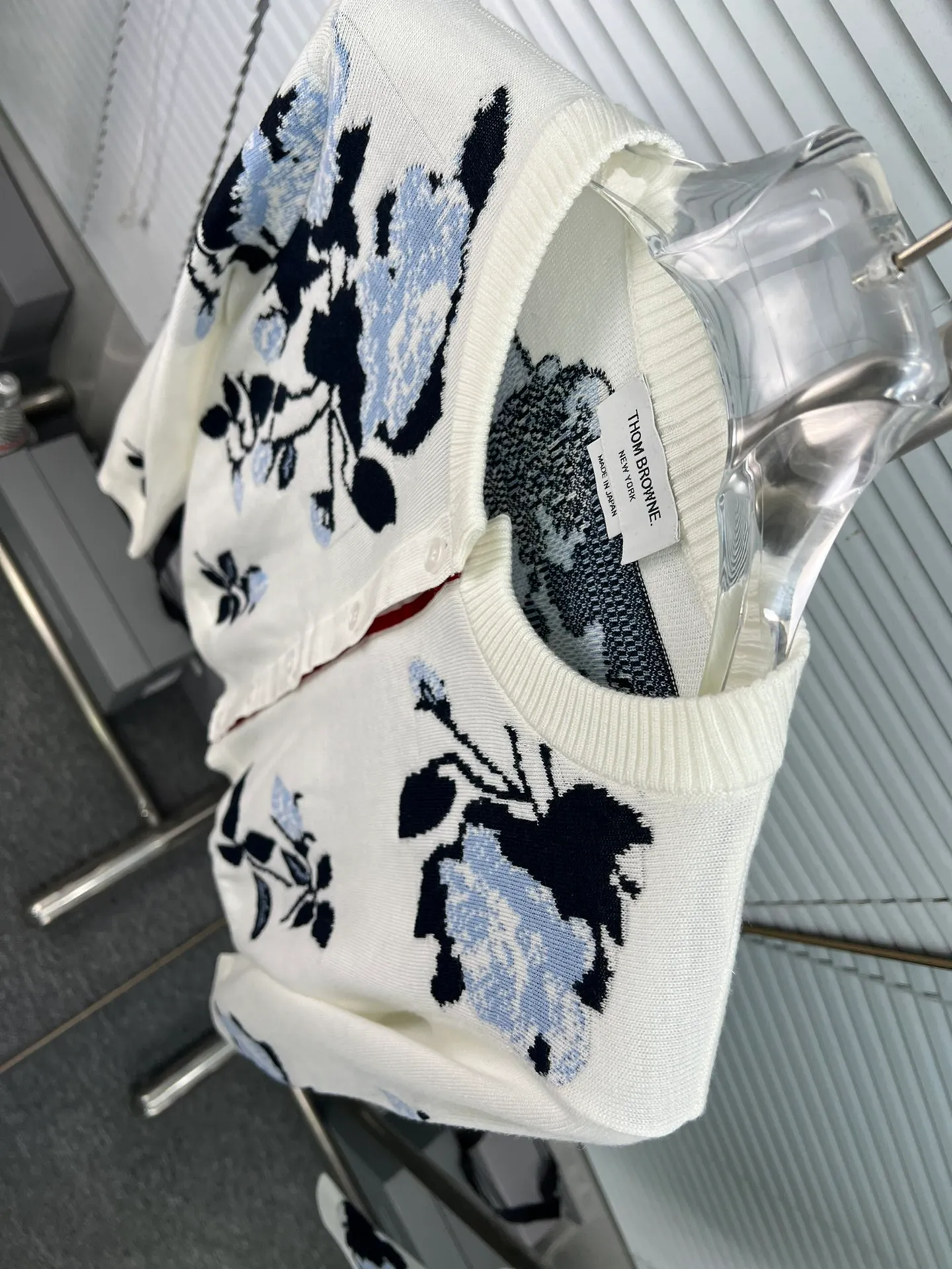 THOM BROWNE🇳🇱New Arrival ， ；Classic ， ； ， ； ， Quality ； ， - ** ：** - ** ：** - ** : **Light Blue White - **Sizes: **0.1.2.（S.M.L）